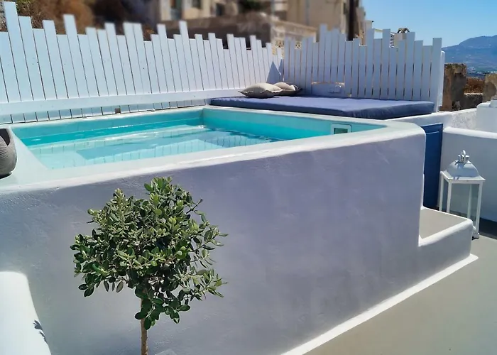 Santo Castello Villa Akrotírion